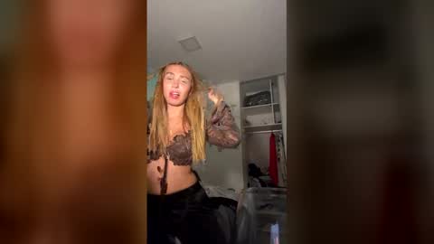 ambardiangelo online show from April 4, 10:50 pm