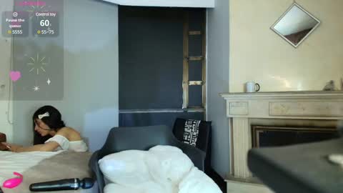 Ambar Ross online show from February 11, 1:31 am