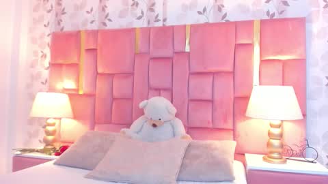 AmbarSantany  online show from February 11, 9:18 pm