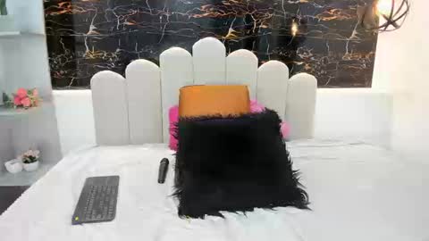   online show from January 17, 9:12 pm