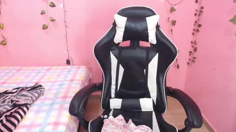 ambel_rose online show from February 13, 11:37 pm