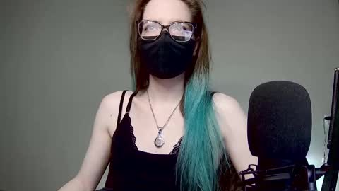 Amber non-nude model online show from February 5, 10:44 pm