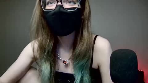 Amber non-nude model online show from October 29, 12:23 am