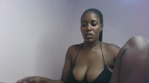 amber_cutie2 online show from February 25, 8:23 pm
