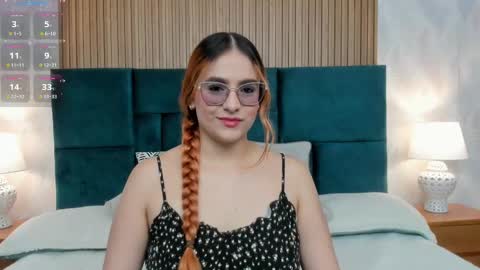 Snapshot of amber_kiss_ chatting on September 29, 6:40 pm Emily online show from September 29, 6:40 pm