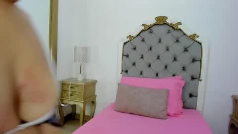 amber_natt online show from June 1, 11:44 am