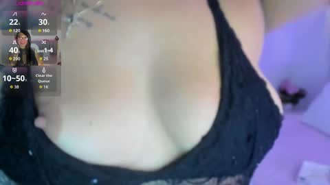 Michell  online show from November 8, 10:46 pm