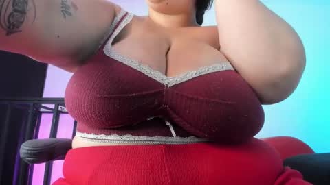 Amber  online show from April 7, 11:45 am