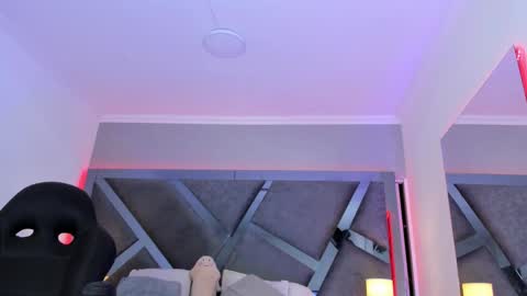 Amber  online show from March 7, 11:40 am