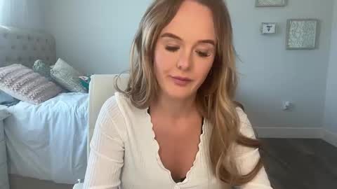 Amber online show from October 30, 8:20 pm