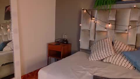 A M B E R  online show from February 10, 2:47 am