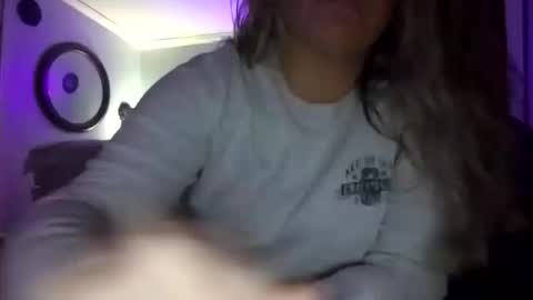 Snapshot of amdavis388 chatting on October 8, 10:43 am amdavis388 online show from October 8, 10:43 am