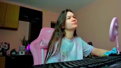 Eileen online show from December 3, 11:33 am