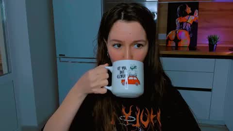 Snapshot of ameli_moon chatting on March 4, 1:06 pm Eileen online show from March 4, 1:06 pm