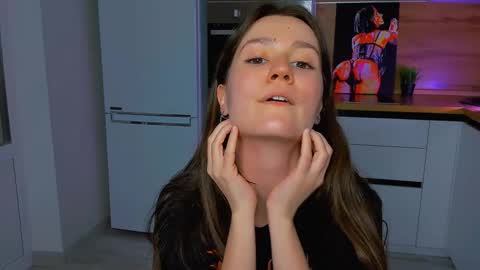 Snapshot of ameli_moon chatting on February 22, 5:02 pm Eileen online show from February 22, 5:02 pm