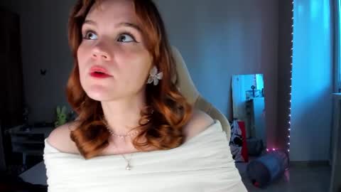 Amelia online show from June 18, 1:22 am