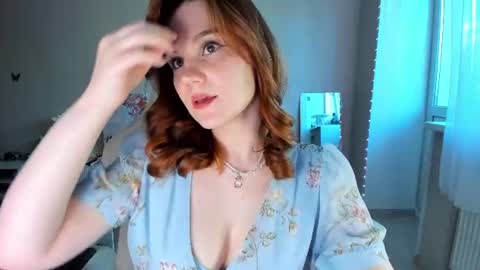 Amelia online show from June 24, 3:35 am