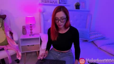 Snapshot of ameliarossi_ chatting on September 19, 6:06 am Valeria Arias  online show from September 19, 6:06 am