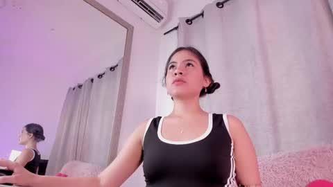 Amelia online show from December 4, 8:52 pm