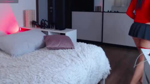 amelinamersi online show from March 14, 7:29 pm