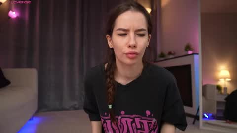 Amy  online show from April 5, 1:35 am