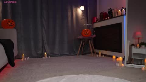 Amy  online show from November 1, 2:12 am