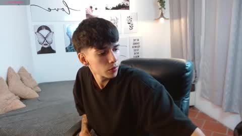 amethystshadow online show from November 1, 7:24 pm