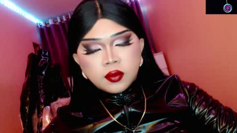Queen Mireska online show from May 8, 5:18 pm