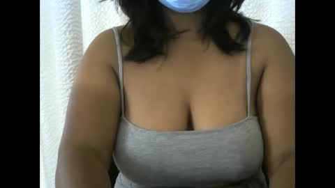 amichouu online show from December 16, 8:31 am