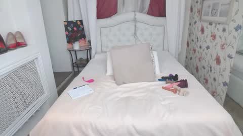 Ami online show from September 23, 1:05 pm