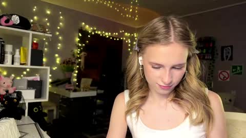 Amily online show from March 26, 3:17 pm