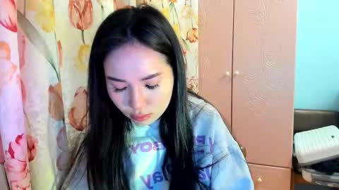 Amina online show from November 26, 6:59 pm