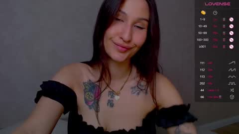 Camilla online show from November 3, 11:39 pm