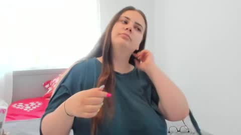 Amira Vyxen online show from June 2, 8:05 am