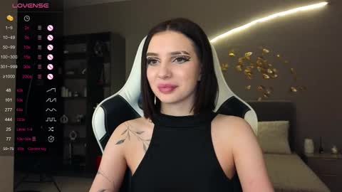 Ammy  dont forget to thumbs up me  online show from November 10, 9:23 am