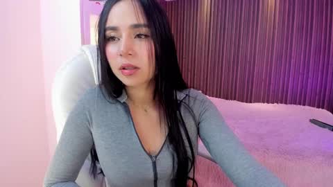 Ammy Rodriguez online show from February 13, 4:00 am