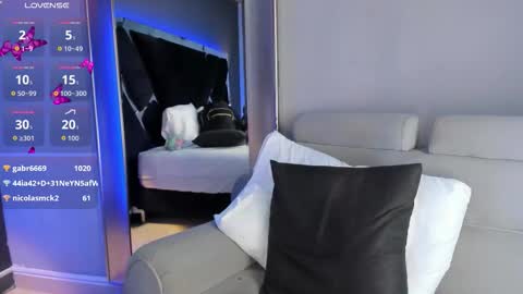 Ammy Jones online show from February 27, 9:51 pm