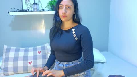 A M M Y  online show from April 11, 11:14 am