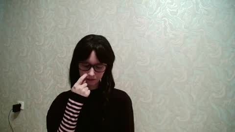 Amomira online show from April 18, 9:11 am