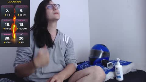 Amoneth online show from December 4, 6:40 pm