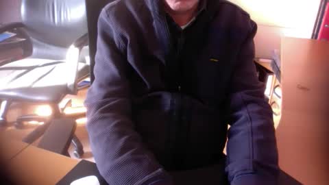 Snapshot of amor2200 chatting on February 17, 10:51 am Amor2200 online show from February 17, 10:51 am