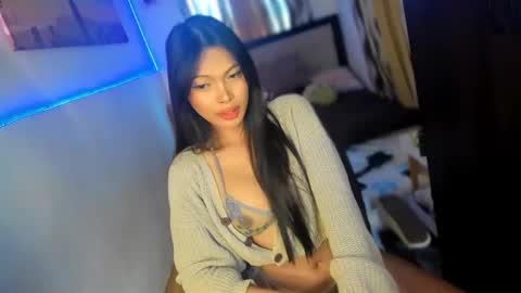 Snapshot of amor_prinsesa chatting on December 15, 5:45 am Prinsesa online show from December 15, 5:45 am