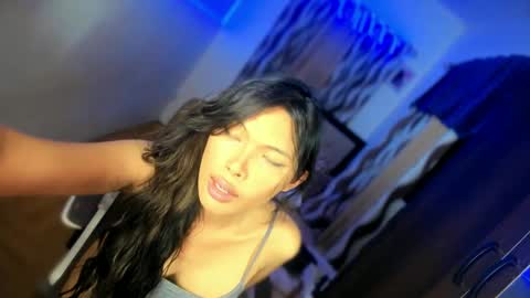 Snapshot of amor_prinsesa chatting on December 22, 9:33 am Prinsesa online show from December 22, 9:33 am