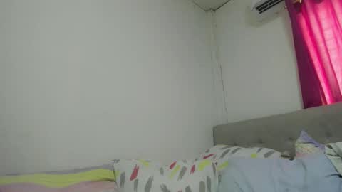 Snapshot of amor_prinsesa chatting on December 24, 6:22 am Prinsesa online show from December 24, 6:22 am