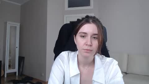 miss unforgettable online show from March 10, 9:12 am