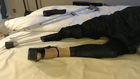 amputee_trans online show from March 13, 8:28 am