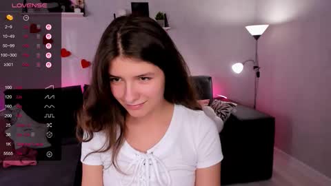 Snapshot of amy_cute_cat chatting on October 10, 8:53 am Amy online show from October 10, 8:53 am
