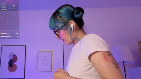 Hello I am Allison Welcome to my room and let is  have a good time together whith me online show from January 13, 10:06 pm