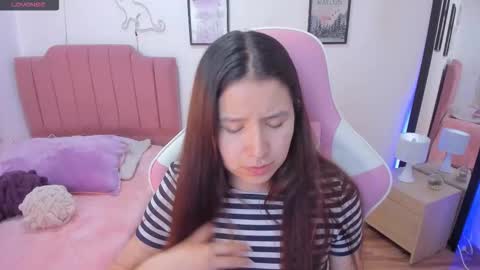 Amy sophia 3 online show from November 18, 1:36 pm