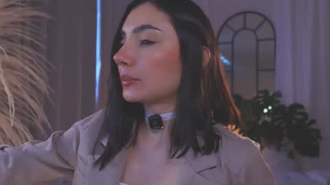 Amy Armstrong online show from November 13, 9:17 pm